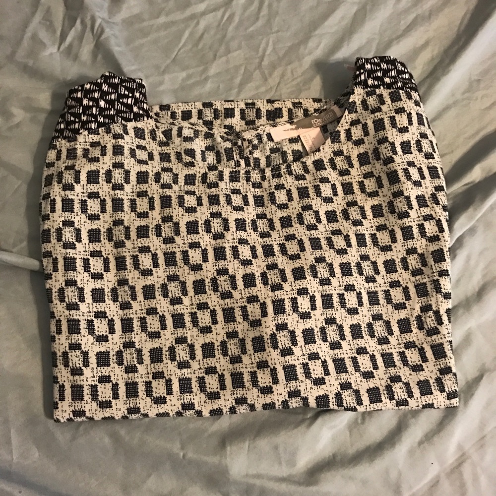 F21 Short Sleeved Patterned Blouse